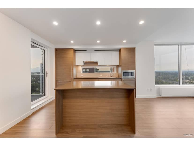 2910 13615 FRASER HIGHWAY, Surrey, photo 2