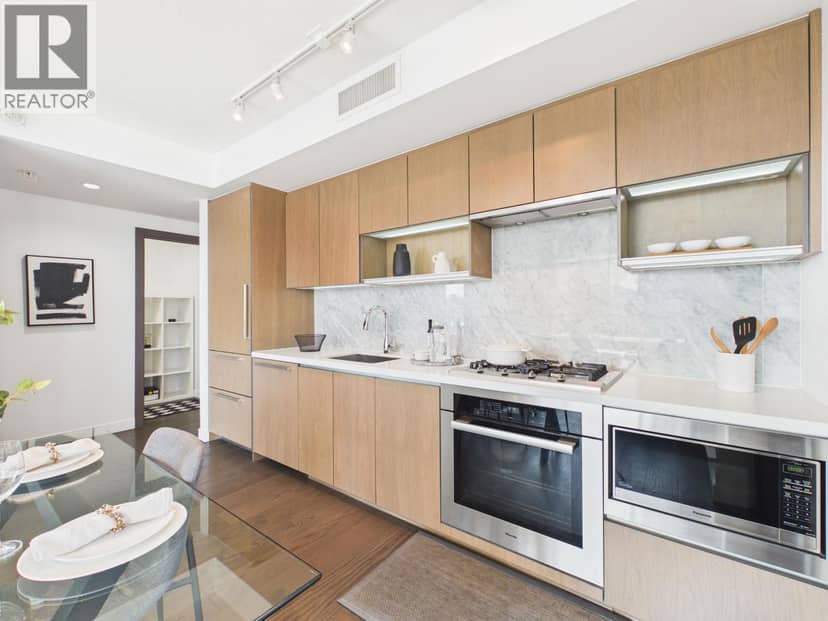 808 68 Smithe Street, Vancouver, photo 5
