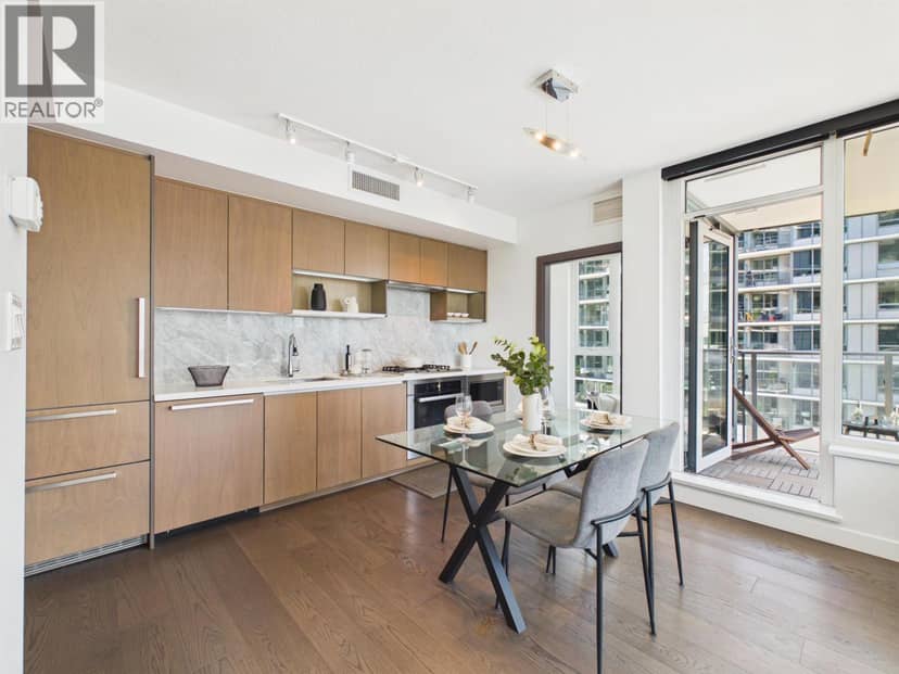 808 68 Smithe Street, Vancouver, photo 4
