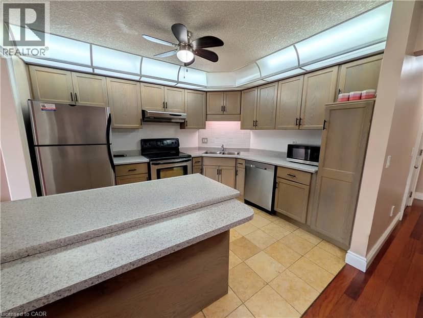 34 DYNASTY Avenue Unit# 13 — photo 9 of 40