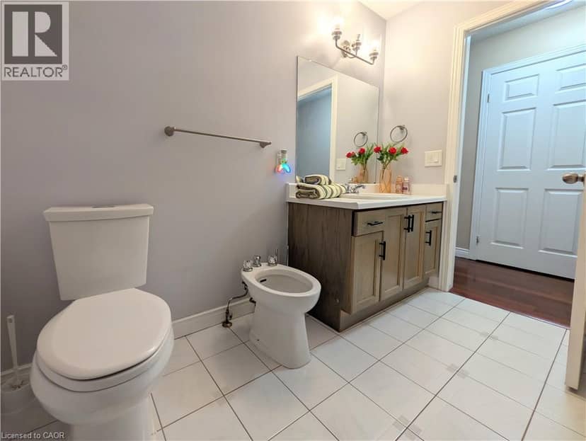 34 DYNASTY Avenue Unit# 13 — photo 23 of 40