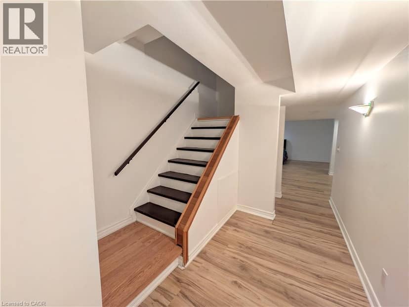 34 DYNASTY Avenue Unit# 13 — photo 28 of 40