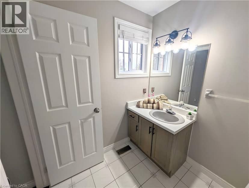 34 DYNASTY Avenue Unit# 13 — photo 19 of 40