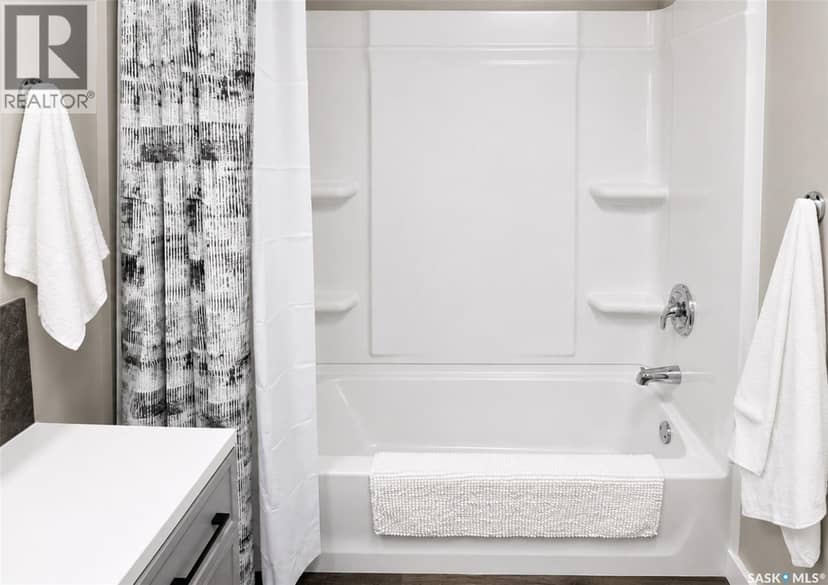 108 Third AVENUE S — photo 15 of 32