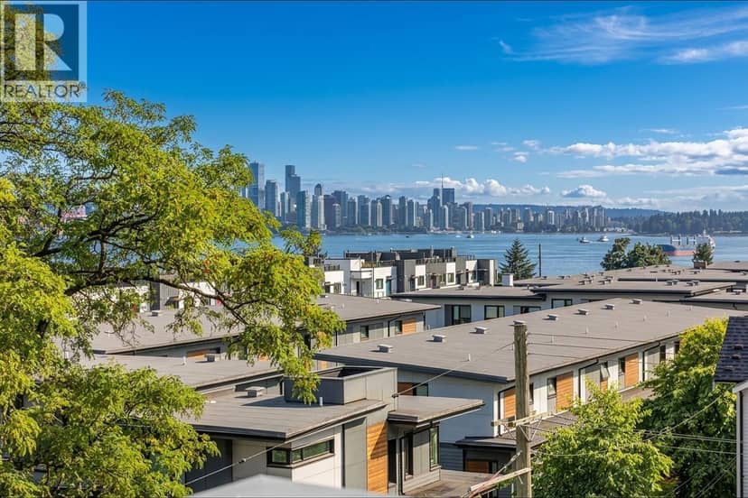403 615 E 3RD STREET, North Vancouver, photo 2