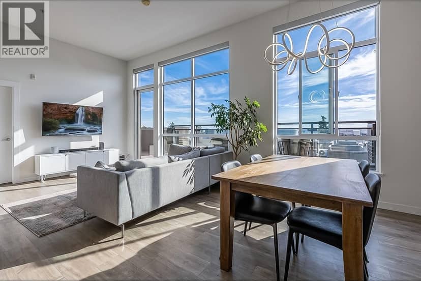 403 615 E 3RD STREET, North Vancouver, photo 3