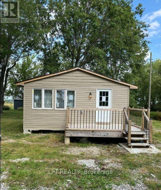 28 Derner Line — photo 3 of 9