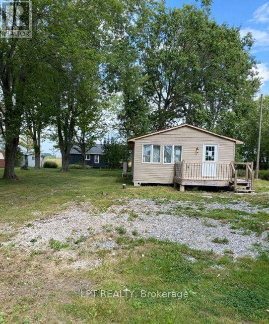 28 Derner Line — photo 4 of 9