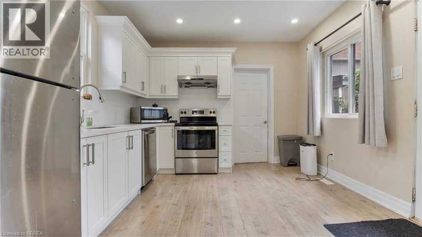 33 HIGHLAND Avenue — photo 8 of 21