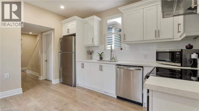 33 HIGHLAND Avenue — photo 10 of 21