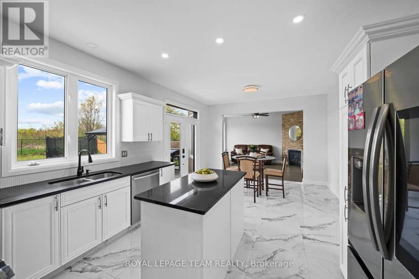 6936 Mary Anne Drive — photo 13 of 40