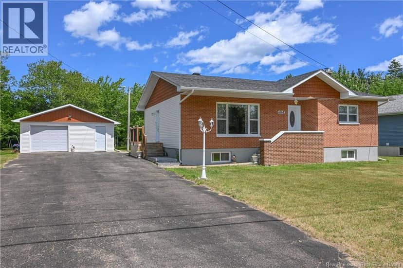 4008 Foster Street — photo 2 of 40