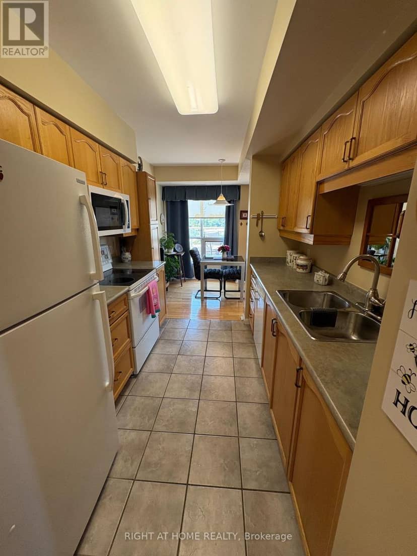 404 - 94 Dean Avenue — photo 31 of 40