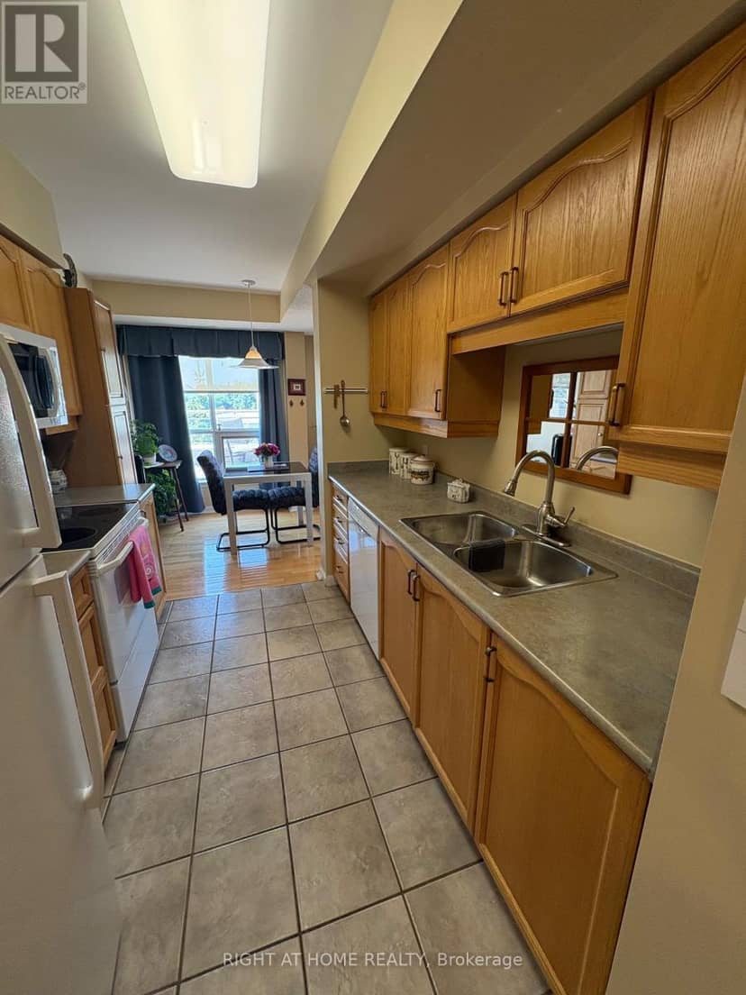 404 - 94 Dean Avenue — photo 32 of 40