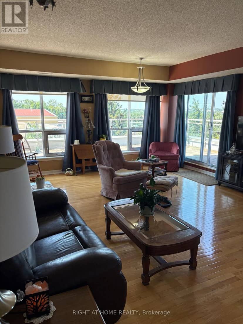 404 - 94 Dean Avenue — photo 37 of 40