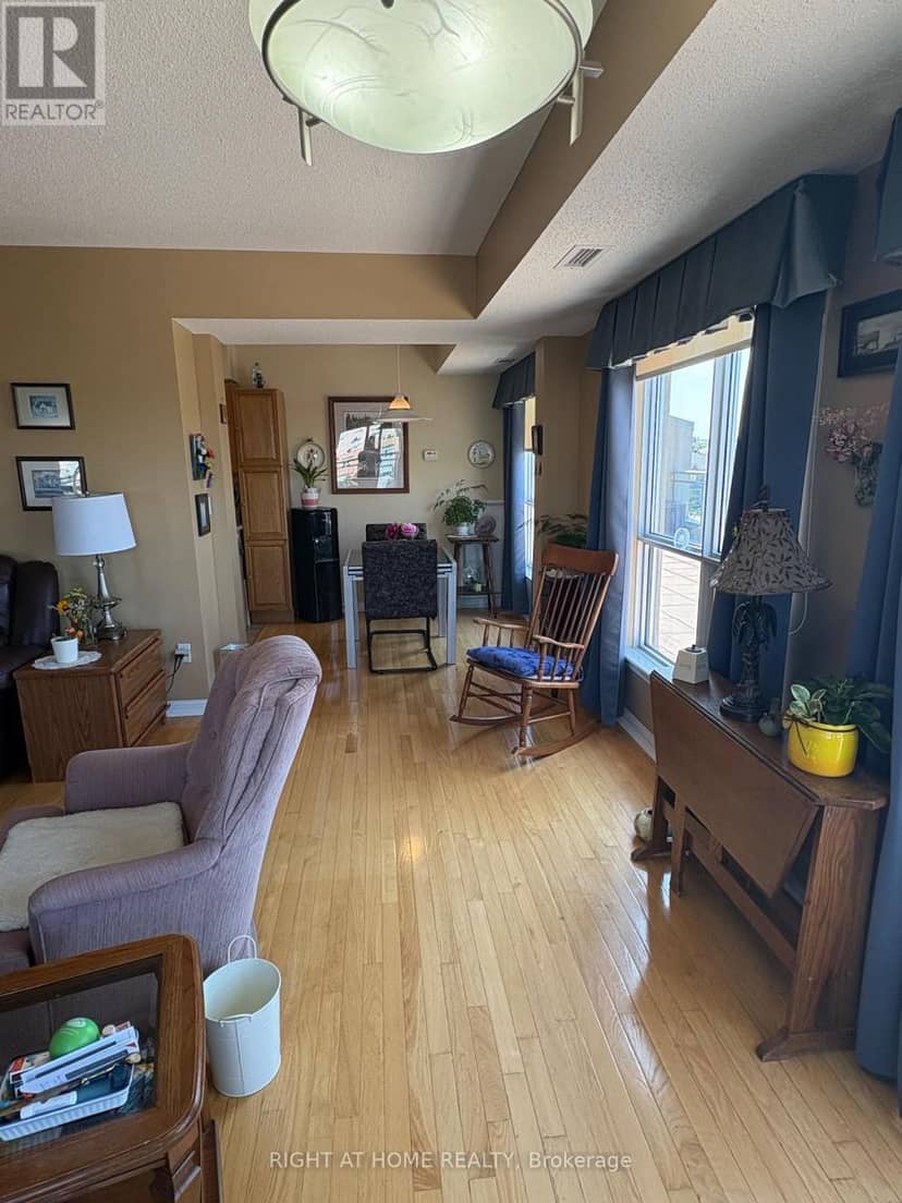 404 - 94 Dean Avenue — photo 38 of 40