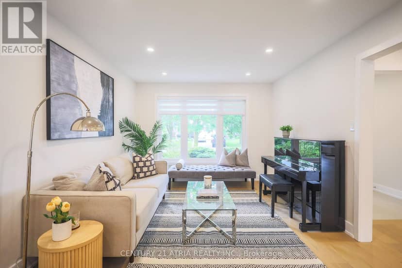 34 Raynes Crescent — photo 12 of 40