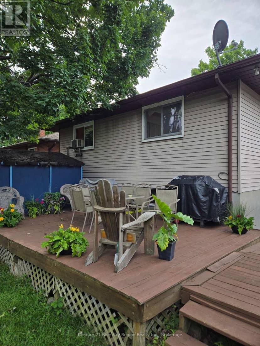 996 Metcalfe Street, North Bay, photo 5