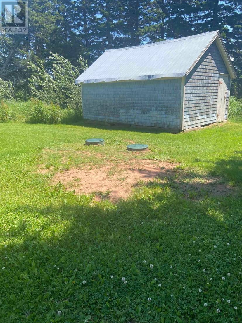 760 Baltic Road — photo 32 of 39