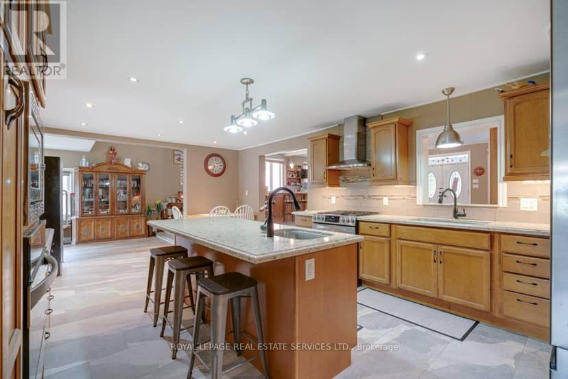 6949 Thorold Stone Road, Niagara Falls, photo 6