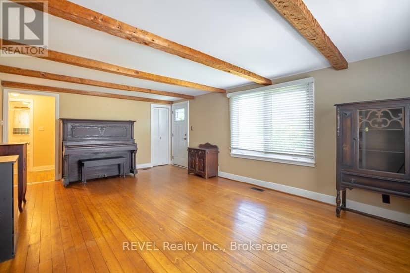 247 Nicolas Road — photo 10 of 33