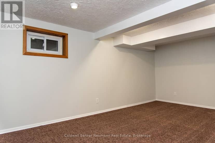 29 - 121 Bagot Street — photo 19 of 23