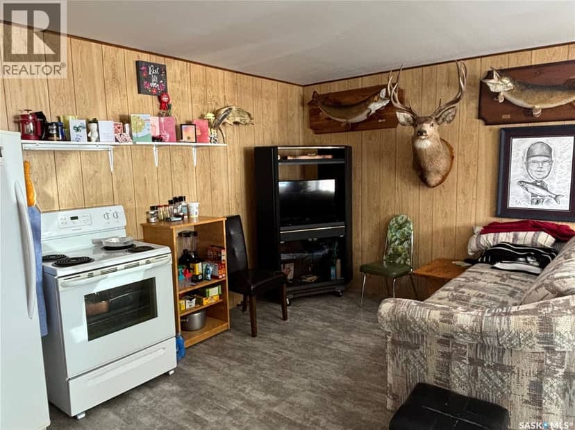 Wallman Cabin (Otter Cres) — photo 12 of 30