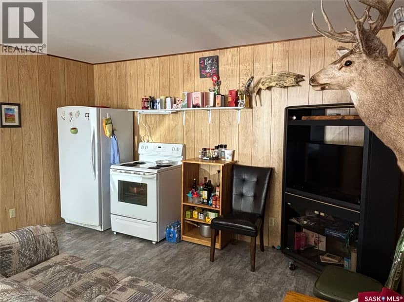 Wallman Cabin (Otter Cres) — photo 13 of 30