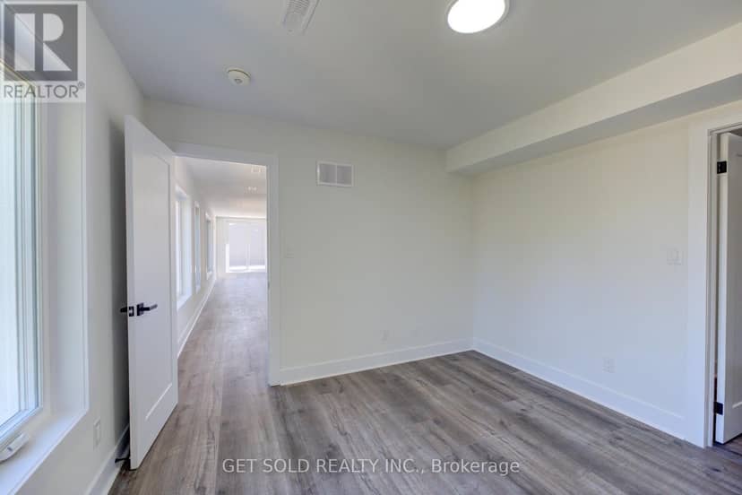11 - 6701 Thorold Stone Road — photo 16 of 32