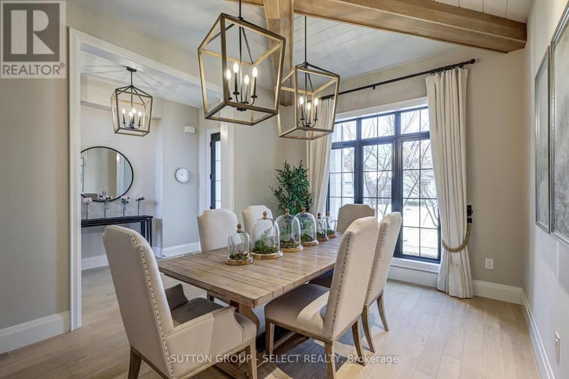 2397 Meadowlands Way — photo 4 of 40