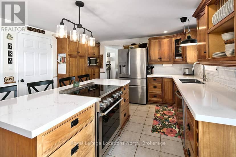 248 St. Vincent Crescent — photo 12 of 27