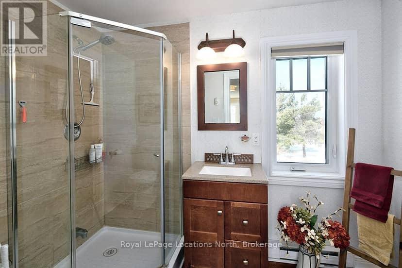 248 St. Vincent Crescent — photo 15 of 27