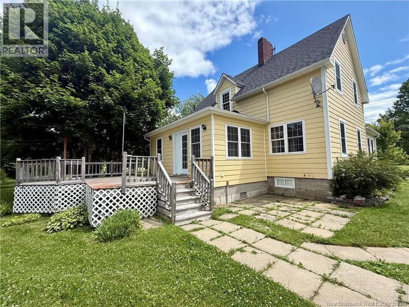557 East Riverside Drive, Perth-Andover, photo 3