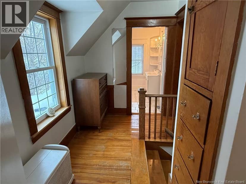 557 East Riverside Drive — photo 30 of 40