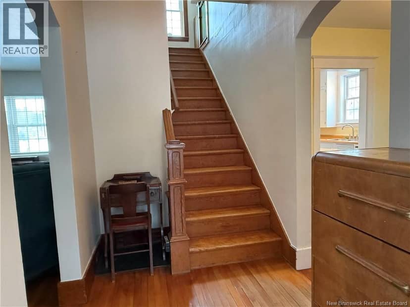 557 East Riverside Drive — photo 23 of 40