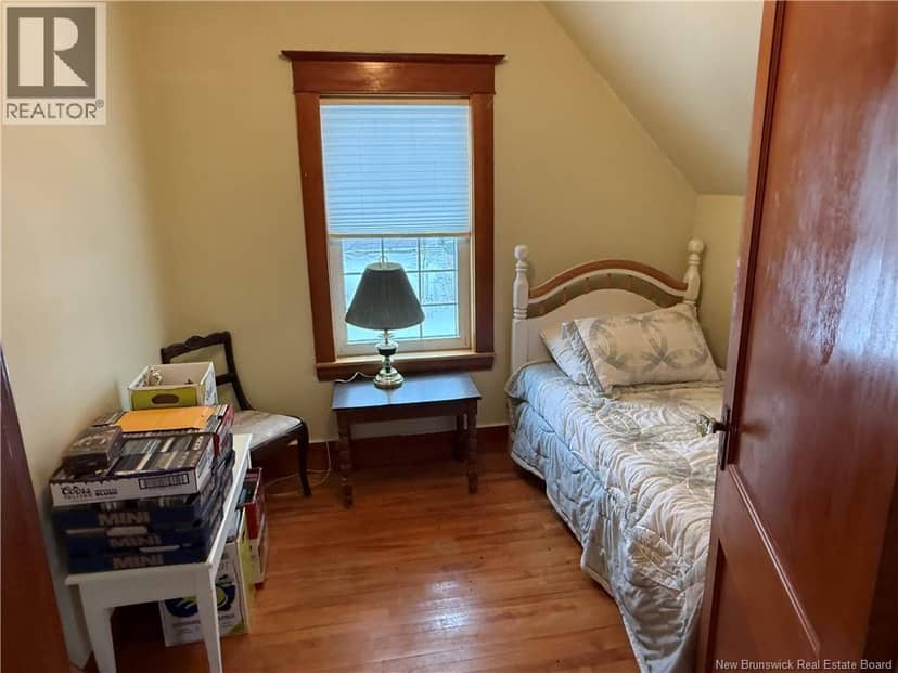 557 East Riverside Drive — photo 31 of 40