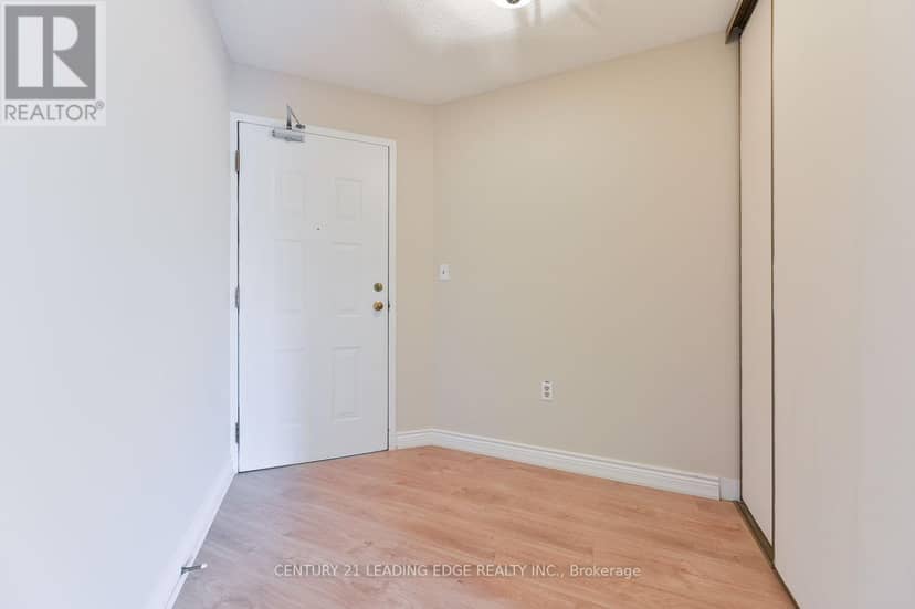 PH2 - 100 Anna Russell Way — photo 5 of 24