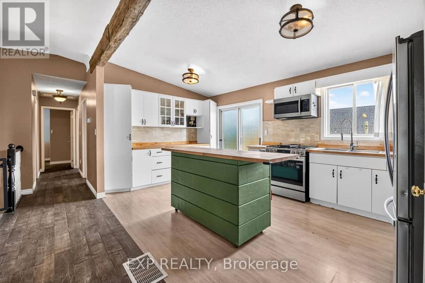 3209 Young Avenue — photo 6 of 23