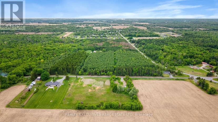 10569 Loughlin Ridge Road, North Dundas, photo 4