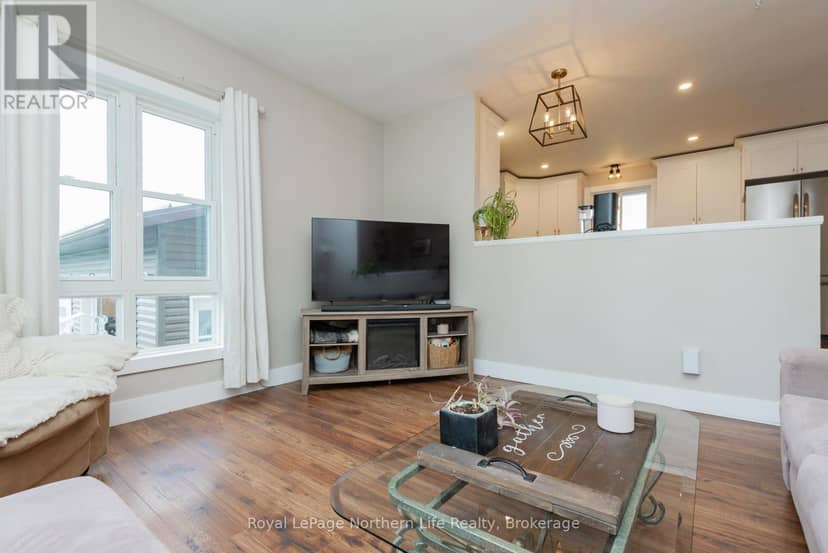 989 Pioneer Road — photo 15 of 40