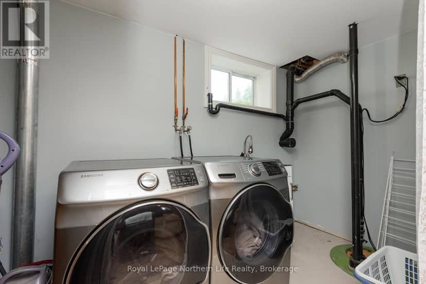 989 Pioneer Road — photo 32 of 40