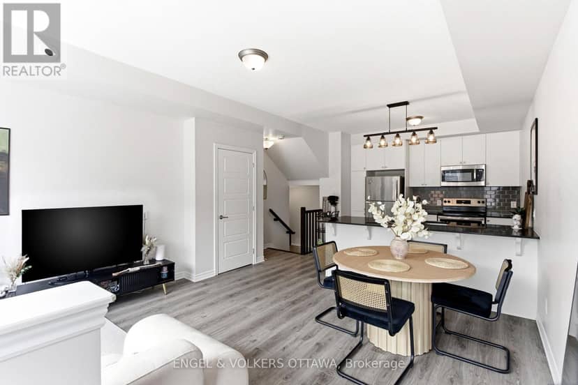 808 Kiniw Private — photo 5 of 23