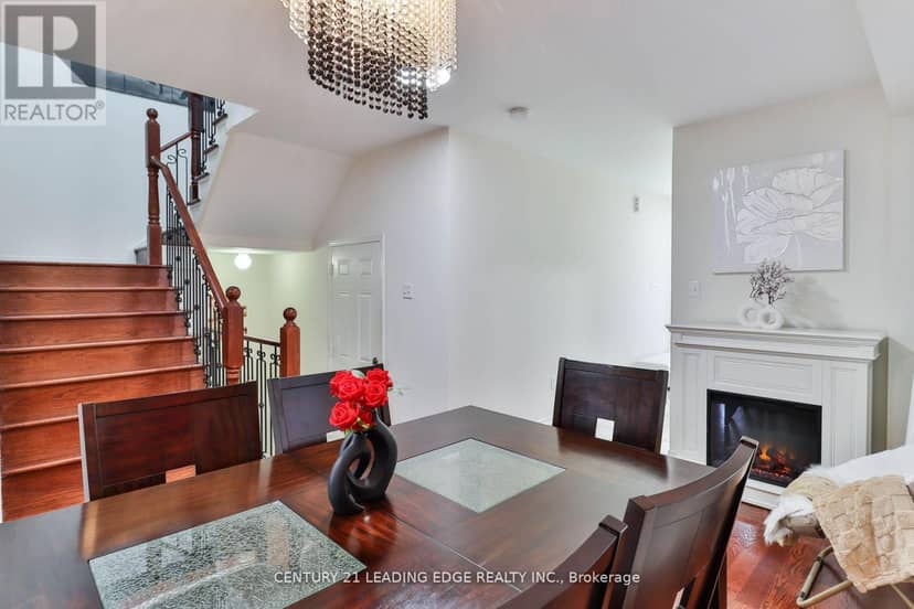 15 Robertdale Court — photo 6 of 33