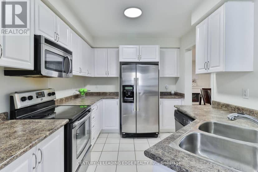 15 Robertdale Court — photo 8 of 33