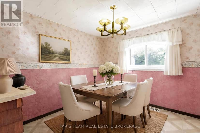 32 Lorne Avenue — photo 14 of 30