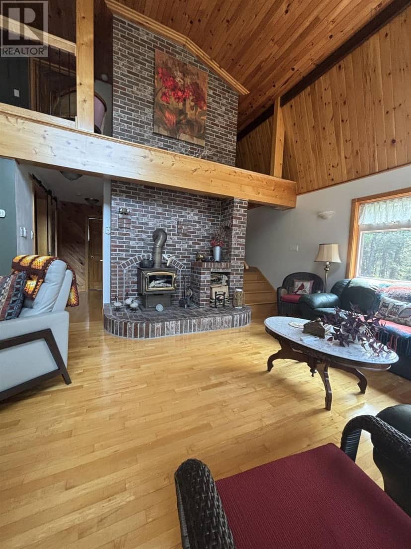 69 Thumb Cap Point Road — photo 14 of 22