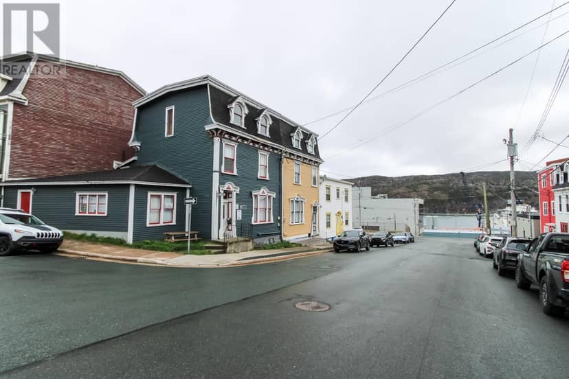 28 COCHRANE Street — photo 5 of 36