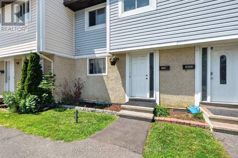 4356 Stella Crescent — photo 3 of 40
