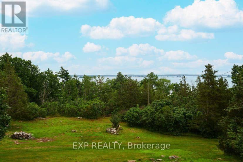 11 Goodbody Crescent, Front of Yonge, photo 6