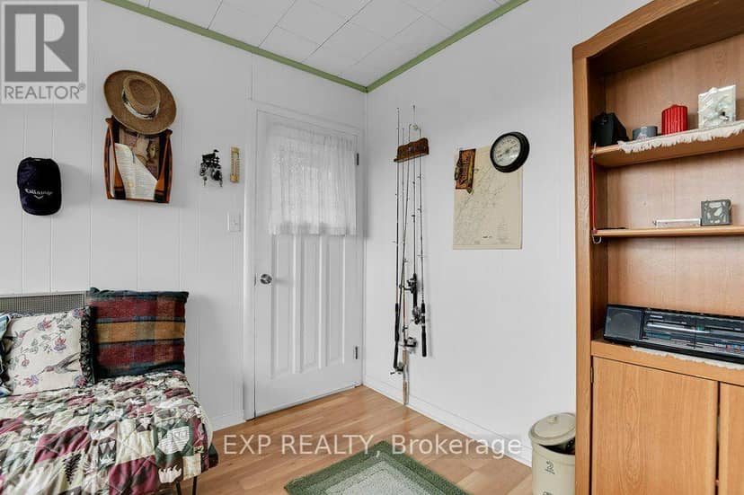 11 Goodbody Crescent, Front of Yonge, photo 7